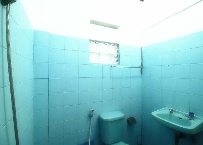 Dua Dara Kuta Hotel Legian