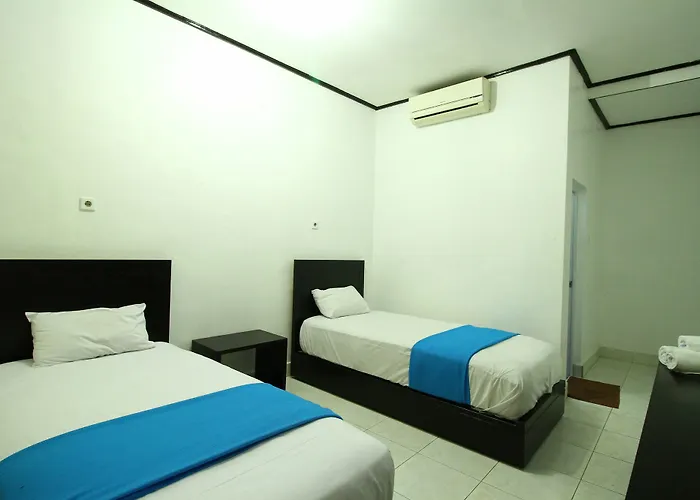 Dua Dara Kuta Legian