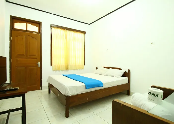 Hotel Dua Dara Kuta 2*