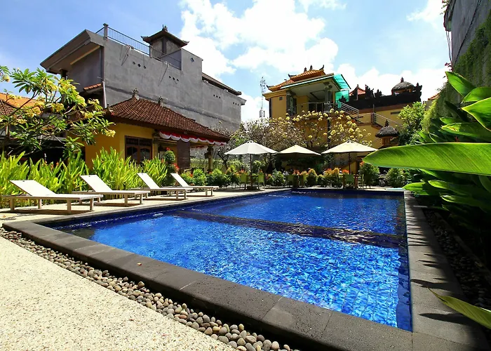 Dua Dara Kuta 2* Legian