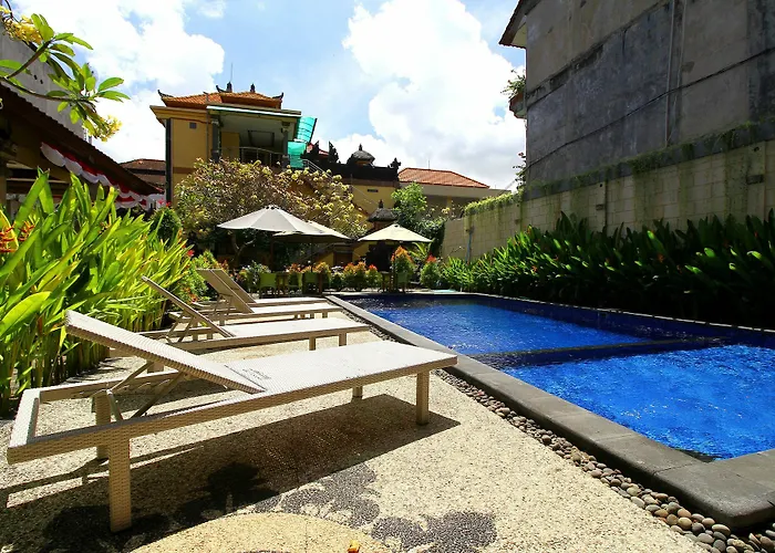 Dua Dara Kuta Hotel Legian